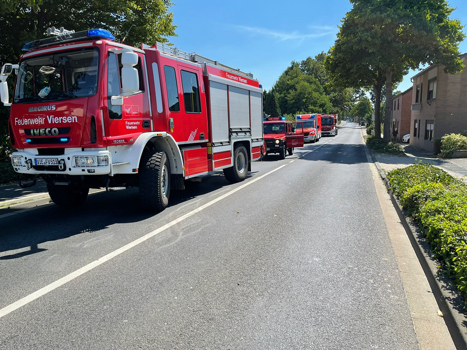 Die Feuerwehr Viersen war auf der Nettetaler Straße im Einsatz (Foto: Feuerwehr Stadt Viersen)