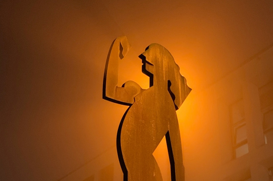 Georg Ettl - Skulptur „Starke Frau“